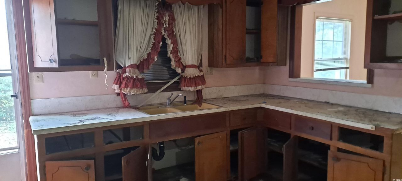 2416 Prince St. Photo 8