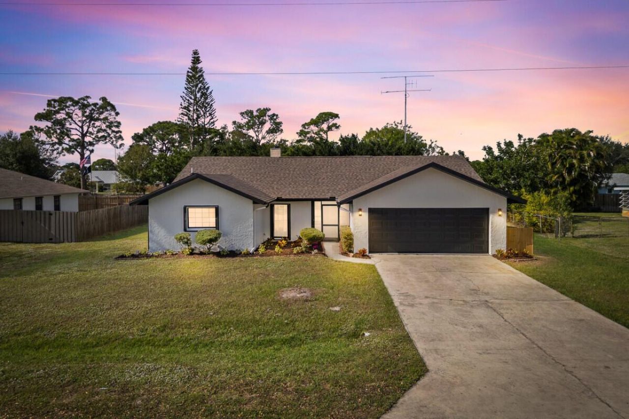 5310 Echo Pines Circle E, Fort Pierce, FL 34951 Photo