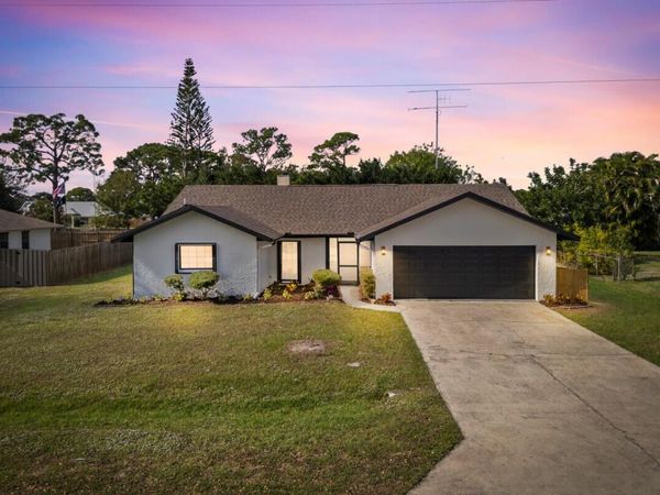 5310 Echo Pines Circle E, Fort Pierce, FL 34951