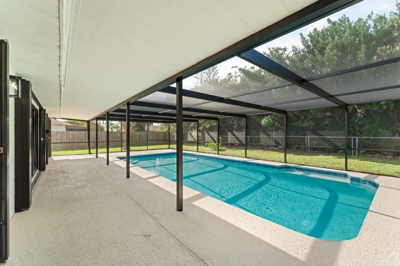 5310 Echo Pines Circle E, Fort Pierce, FL 34951 Photo