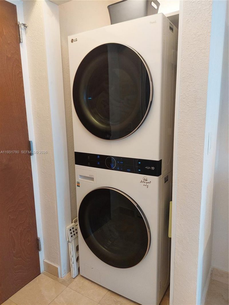 6365 Collins Ave, Unit 905, Miami Beach, FL 33141 Photo