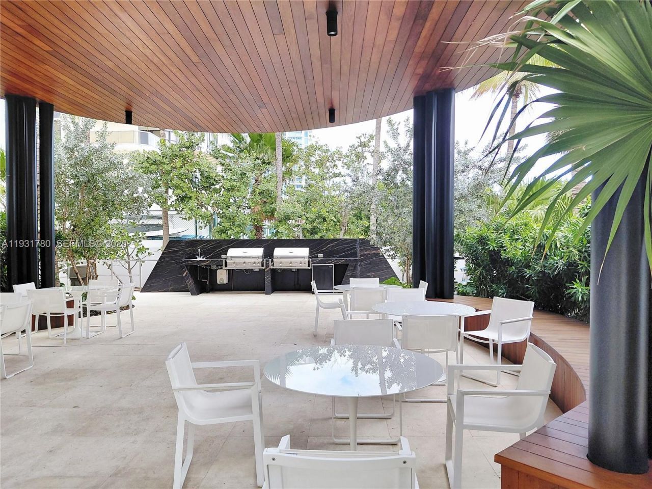 6365 Collins Ave, Unit 905, Miami Beach, FL 33141 Photo