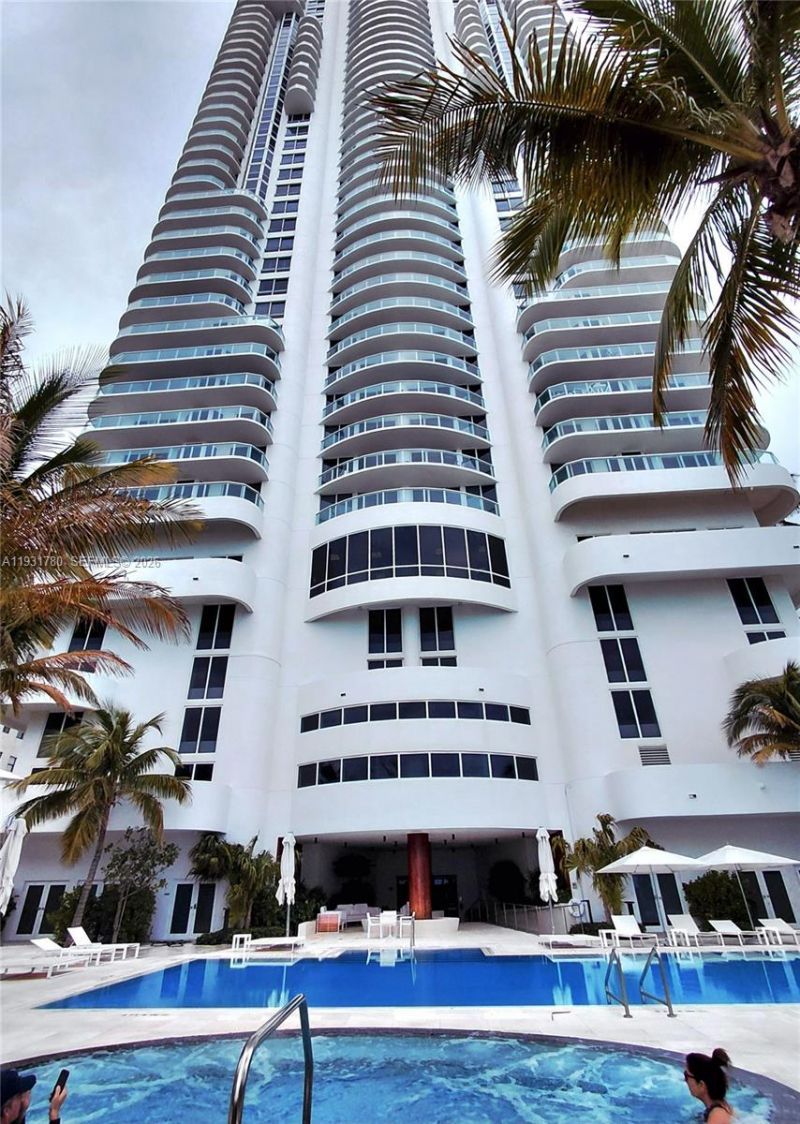 6365 Collins Ave, Unit 905, Miami Beach, FL 33141 Photo