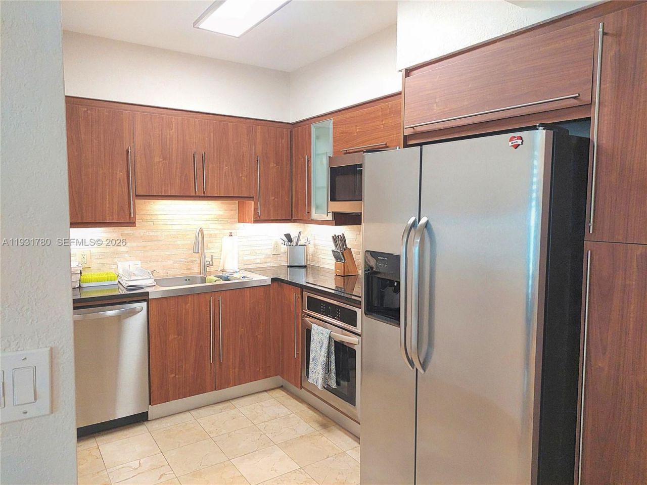 6365 Collins Ave, Unit 905, Miami Beach, FL 33141 Photo