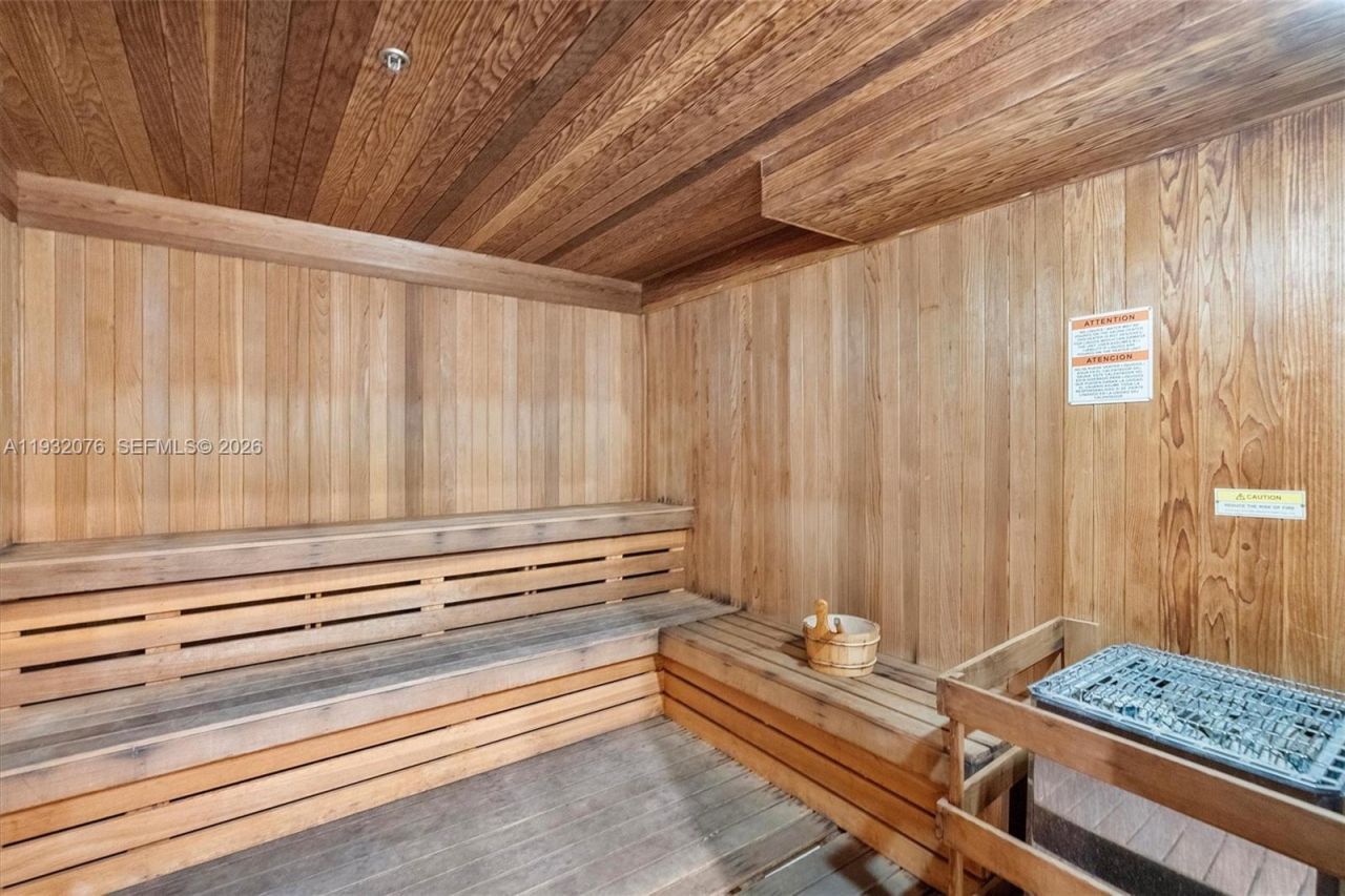 15901 Collins Ave, Unit 904, Sunny Isles Beach, FL 33160 Photo