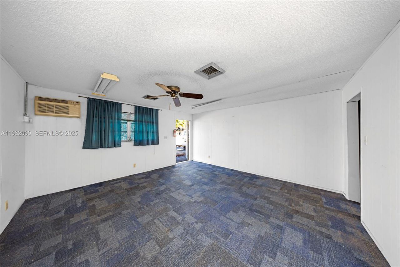 3560 NW 10th Ave , Oakland Park, FL 33309 Photo