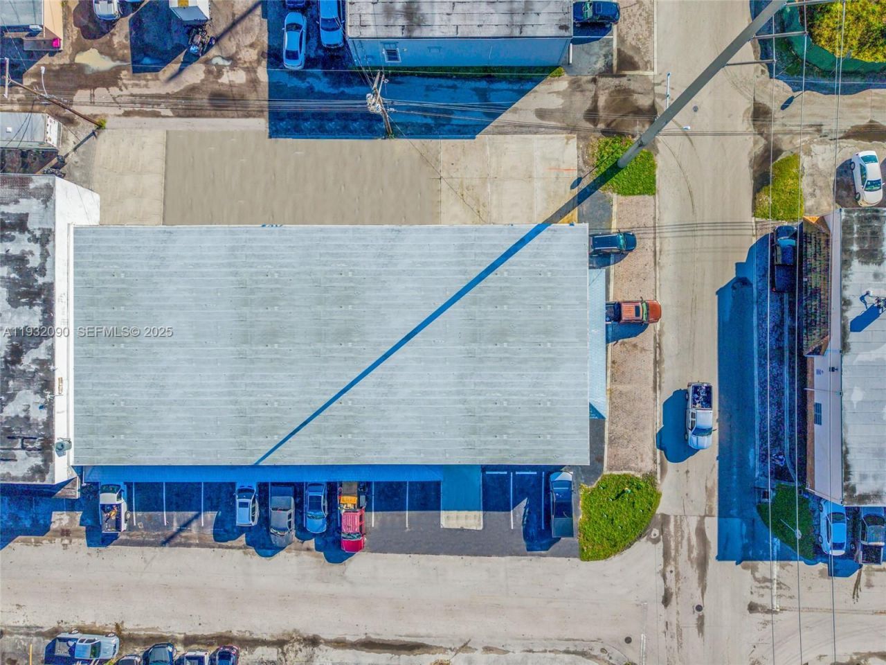 3560 NW 10th Ave , Oakland Park, FL 33309 Photo