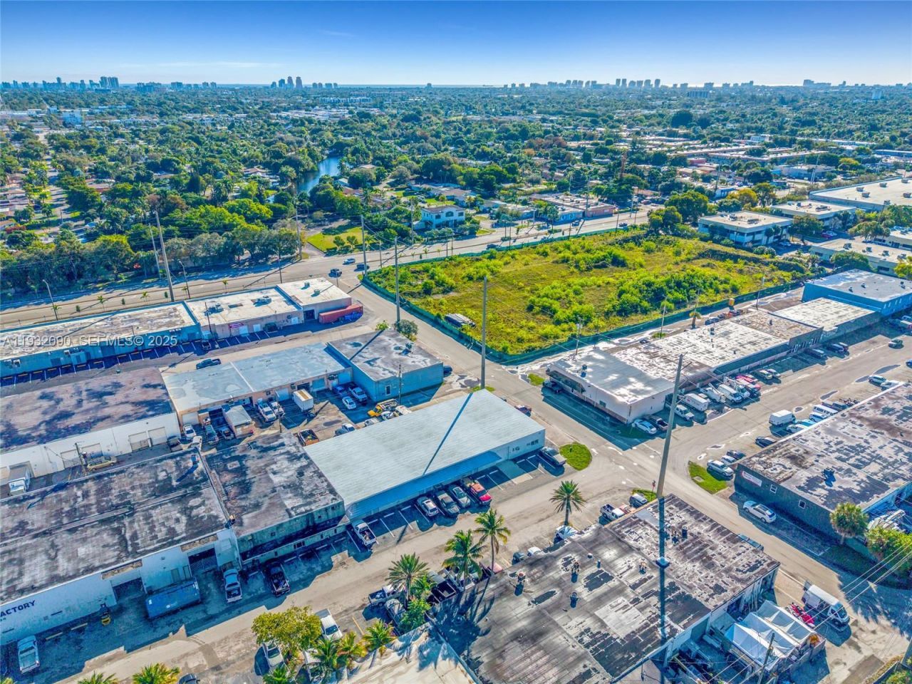 3560 NW 10th Ave , Oakland Park, FL 33309 Photo