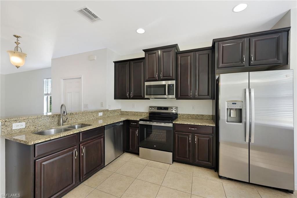 3827 Clearbrook Ln, Fort Myers, FL 33966 Photo