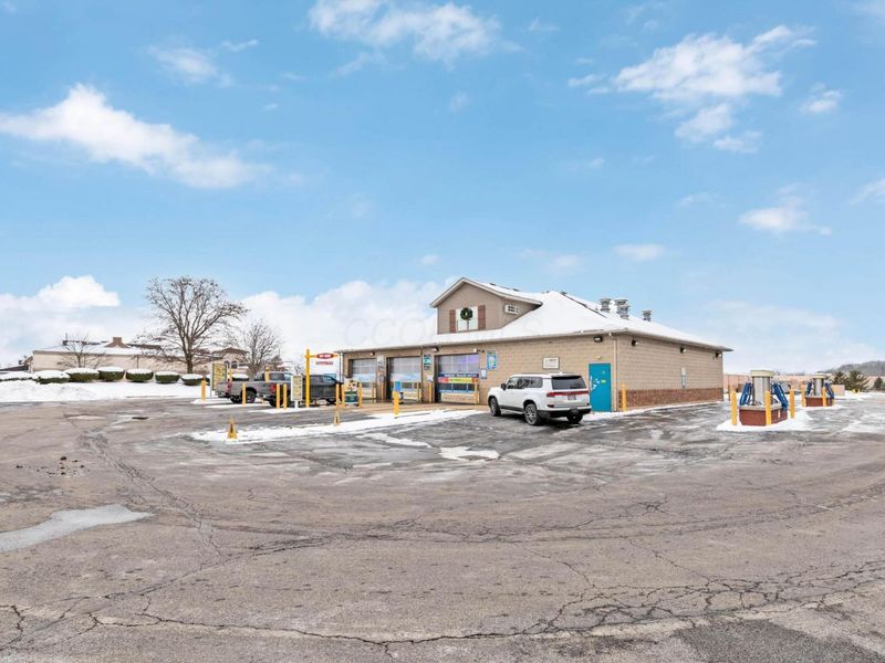 732 Corylus Drive SW, Pataskala, OH 43062 Photo 6