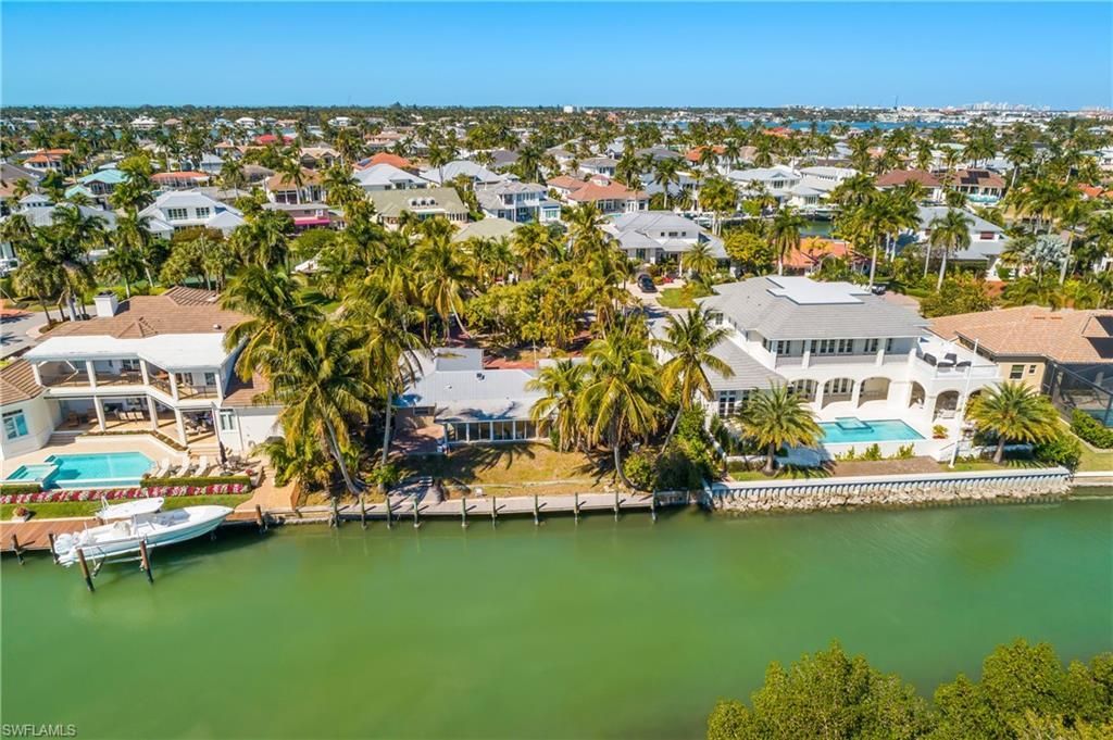 2195 Sheepshead Dr, Naples, FL 34102 Photo