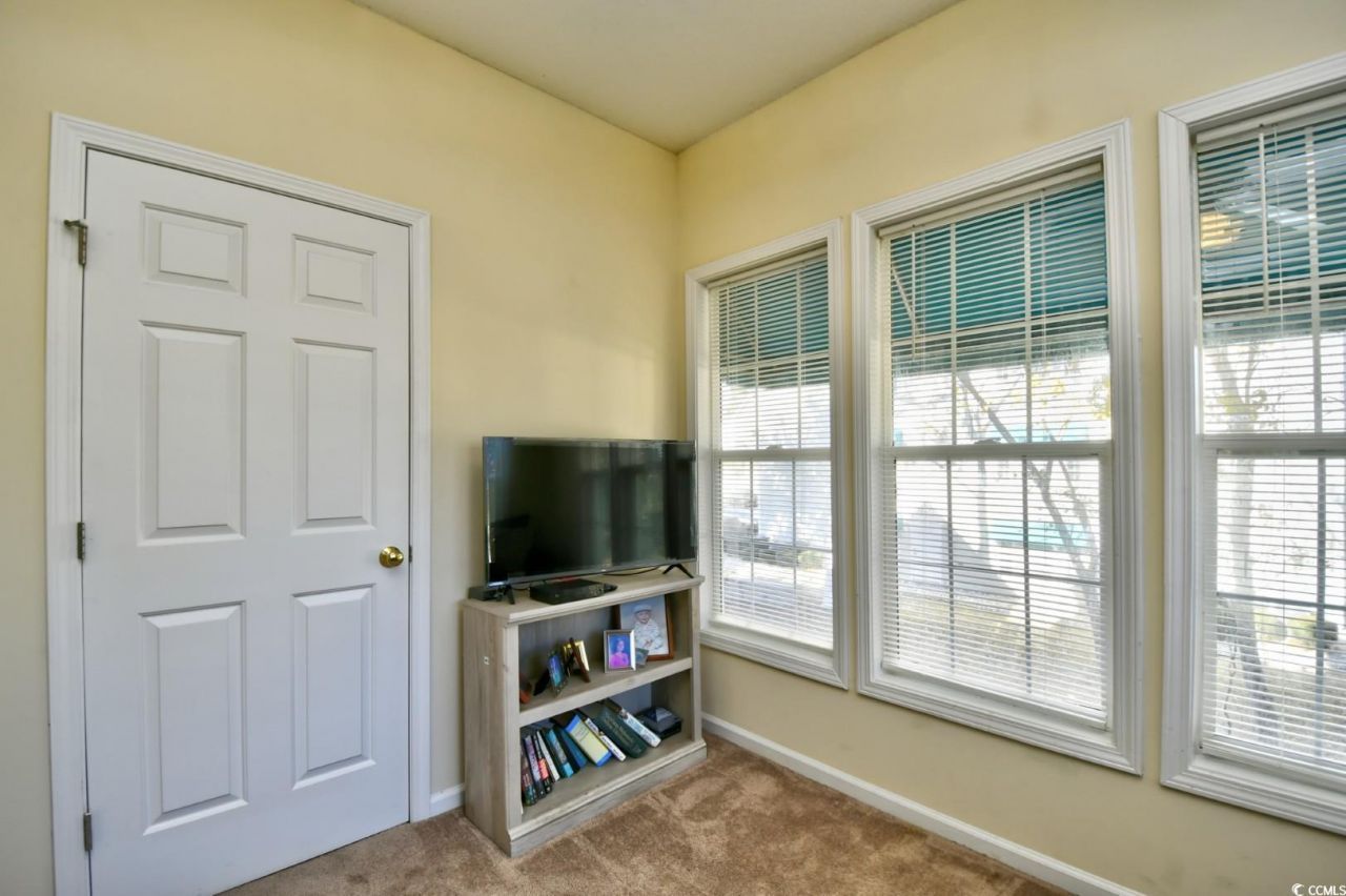 9764 Leyland Dr. Photo 21