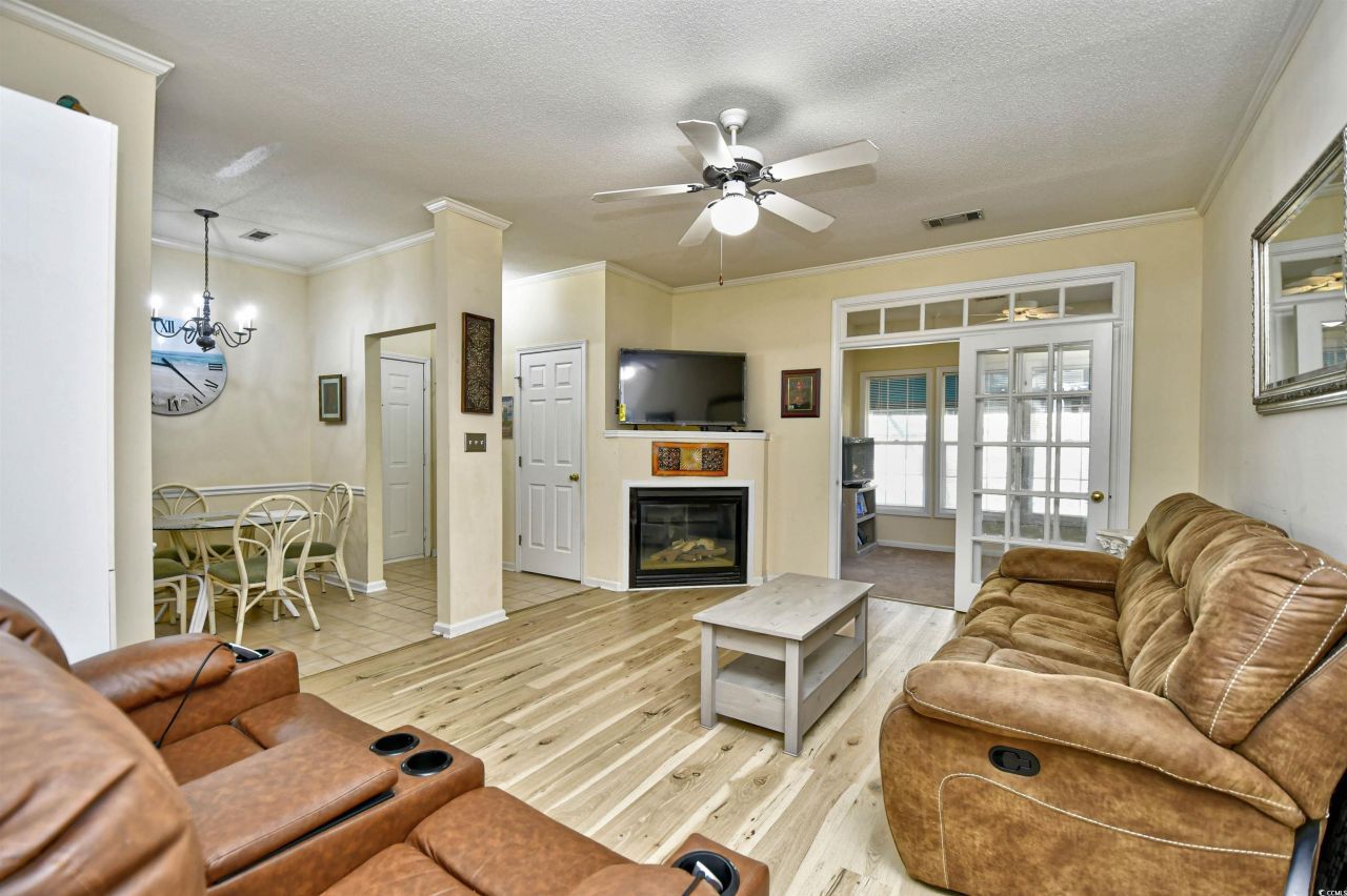 9764 Leyland Dr. Photo 4