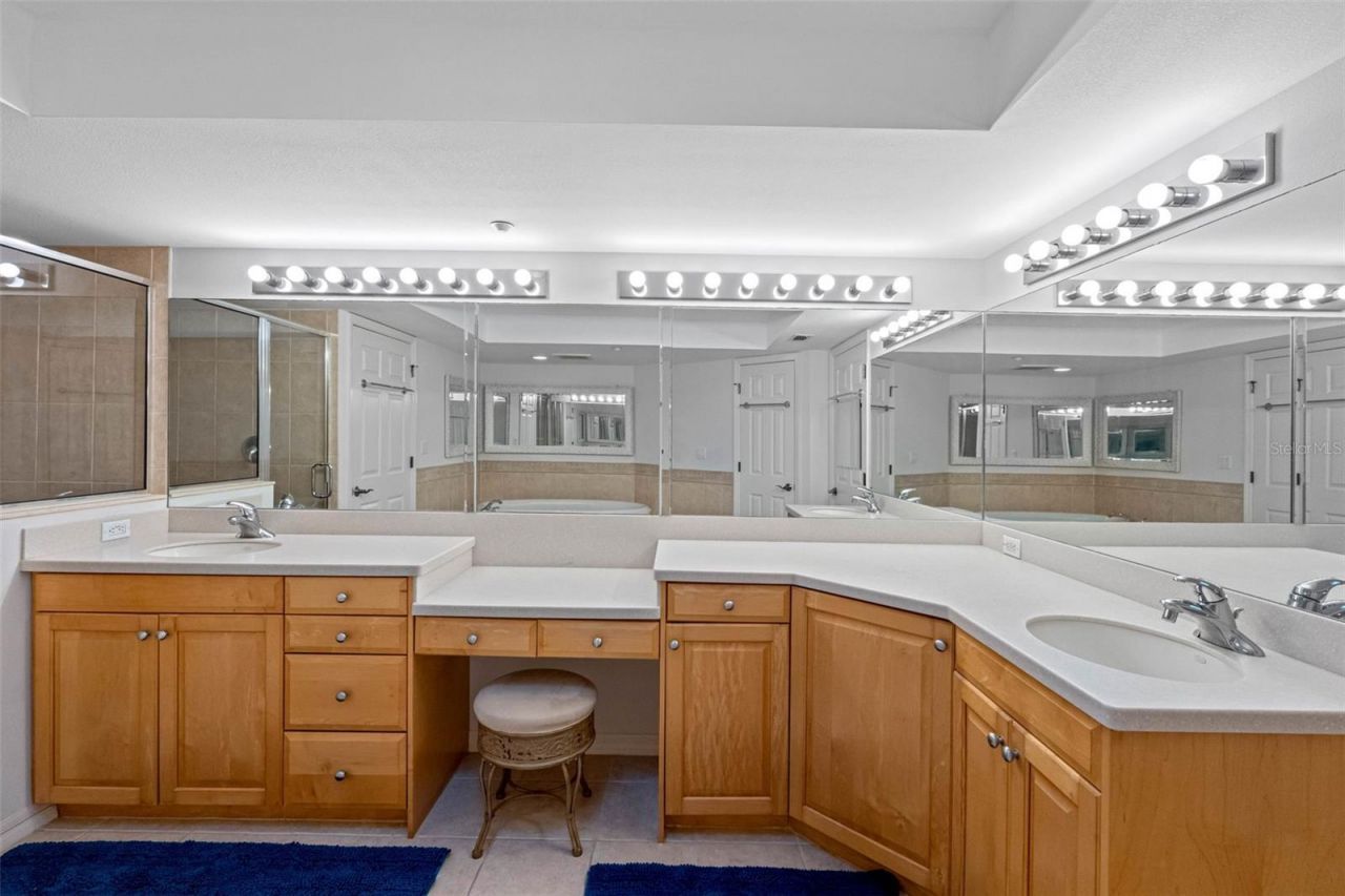 16326 Gulf Boulevard, Unit 510, Redington Beach, FL 33708 Photo