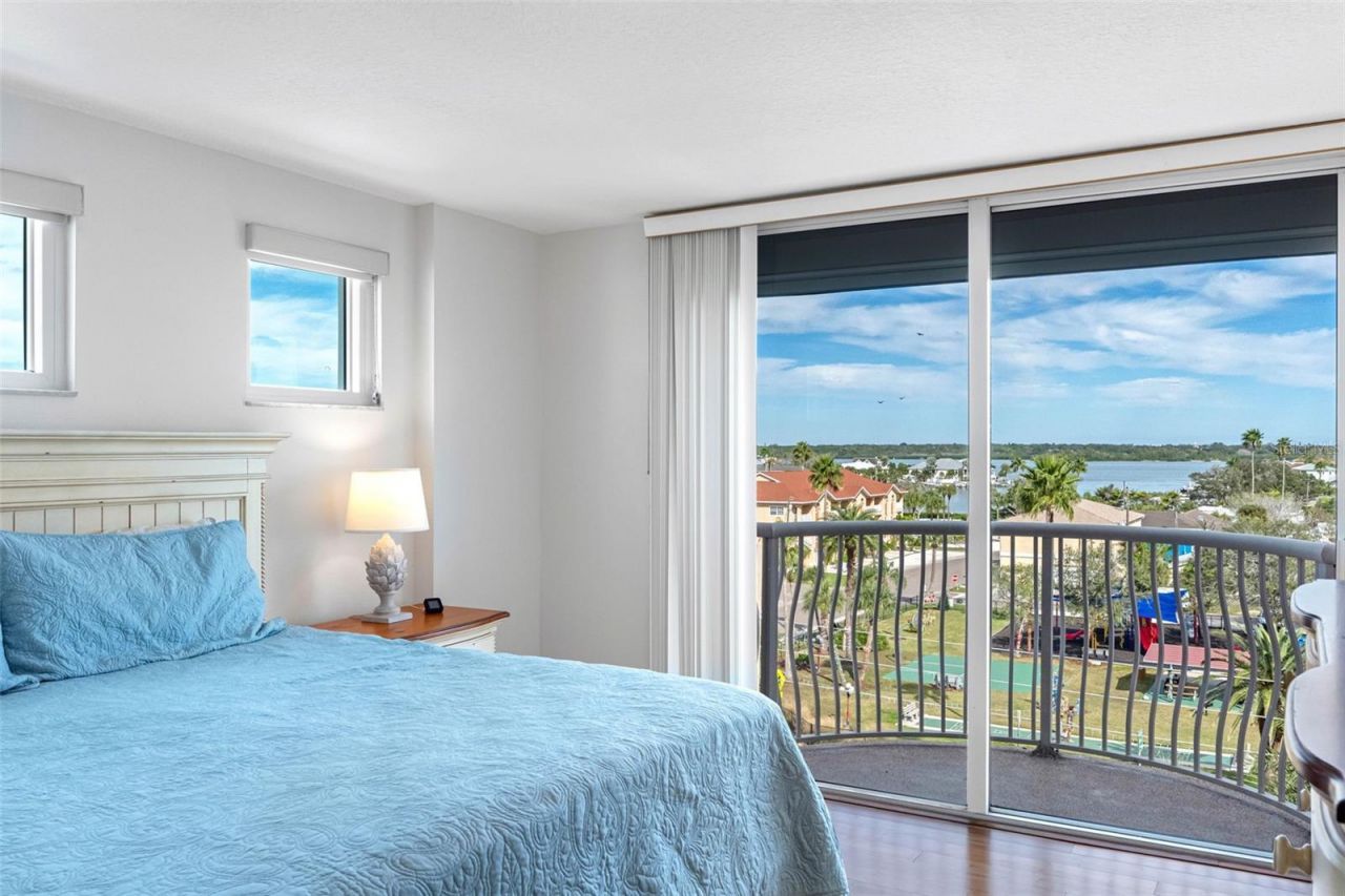 16326 Gulf Boulevard, Unit 510, Redington Beach, FL 33708 Photo