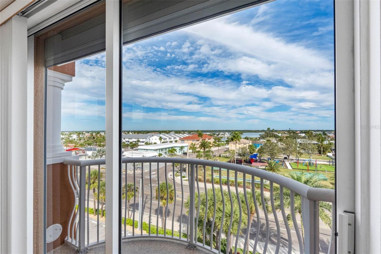 16326 Gulf Boulevard, Unit 510, Redington Beach, FL 33708 Photo