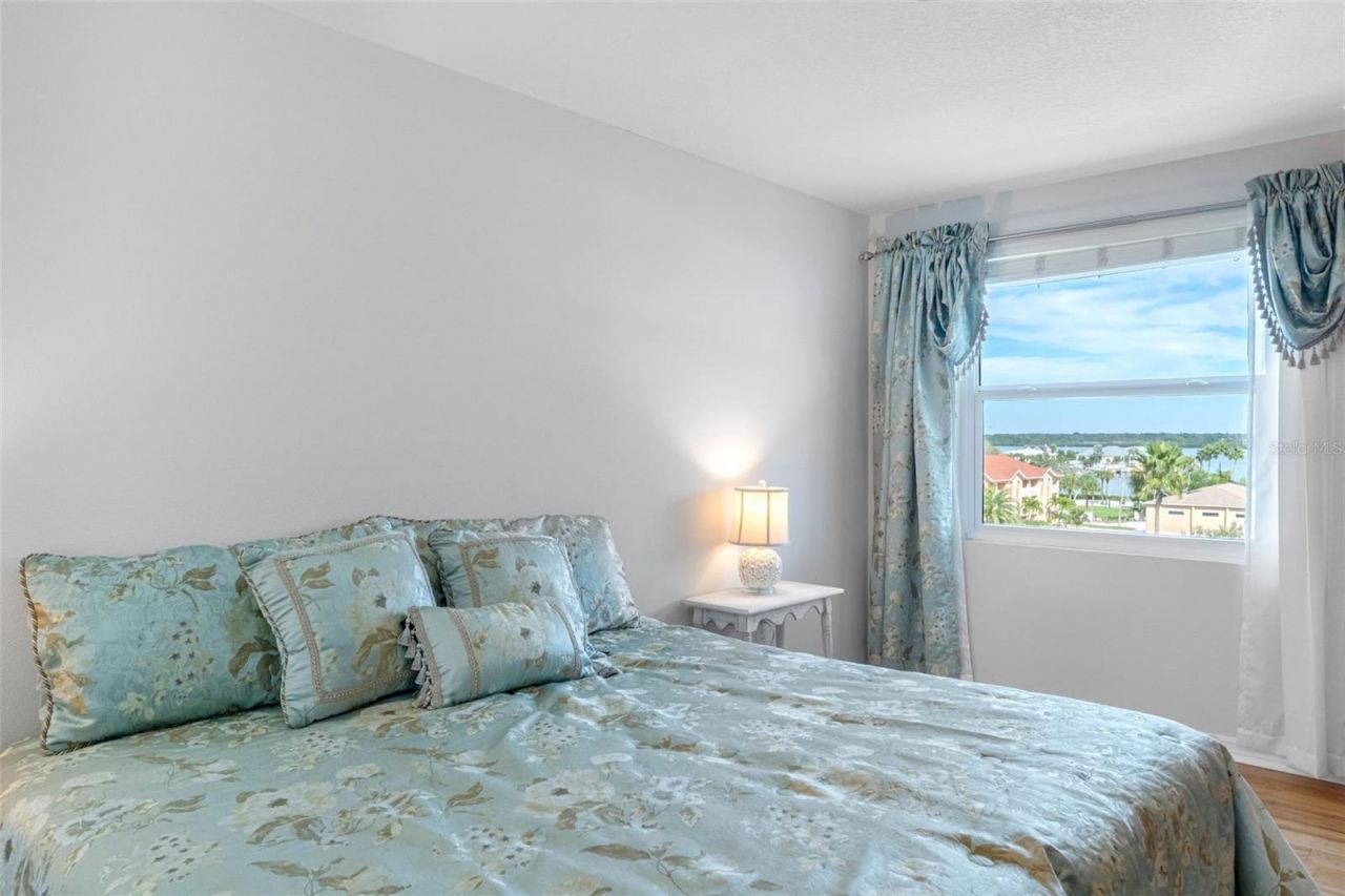 16326 Gulf Boulevard, Unit 510, Redington Beach, FL 33708 Photo