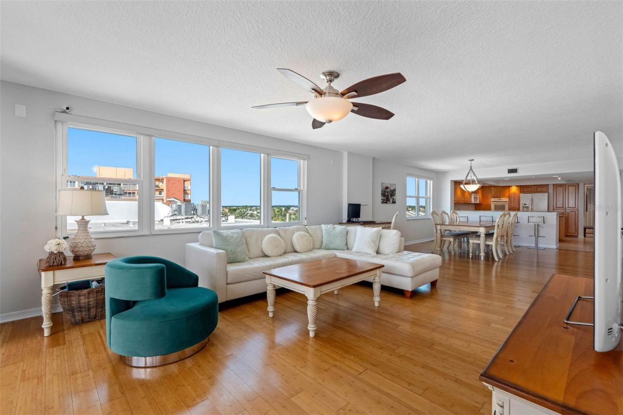 16326 Gulf Boulevard, Unit 510, Redington Beach, FL 33708 Photo