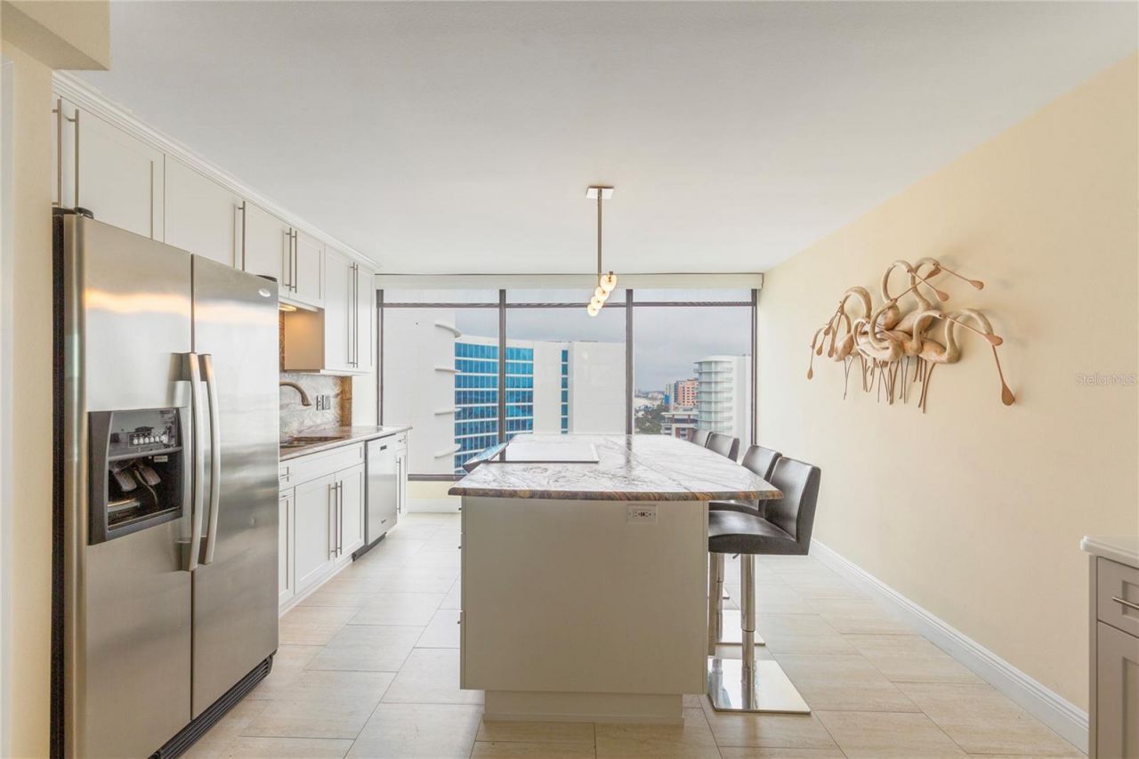 440 S Gulfview Boulevard, Unit 1705, Clearwater Beach, FL 33767 Photo