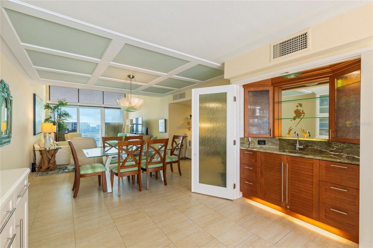 440 S Gulfview Boulevard, Unit 1705, Clearwater Beach, FL 33767 Photo