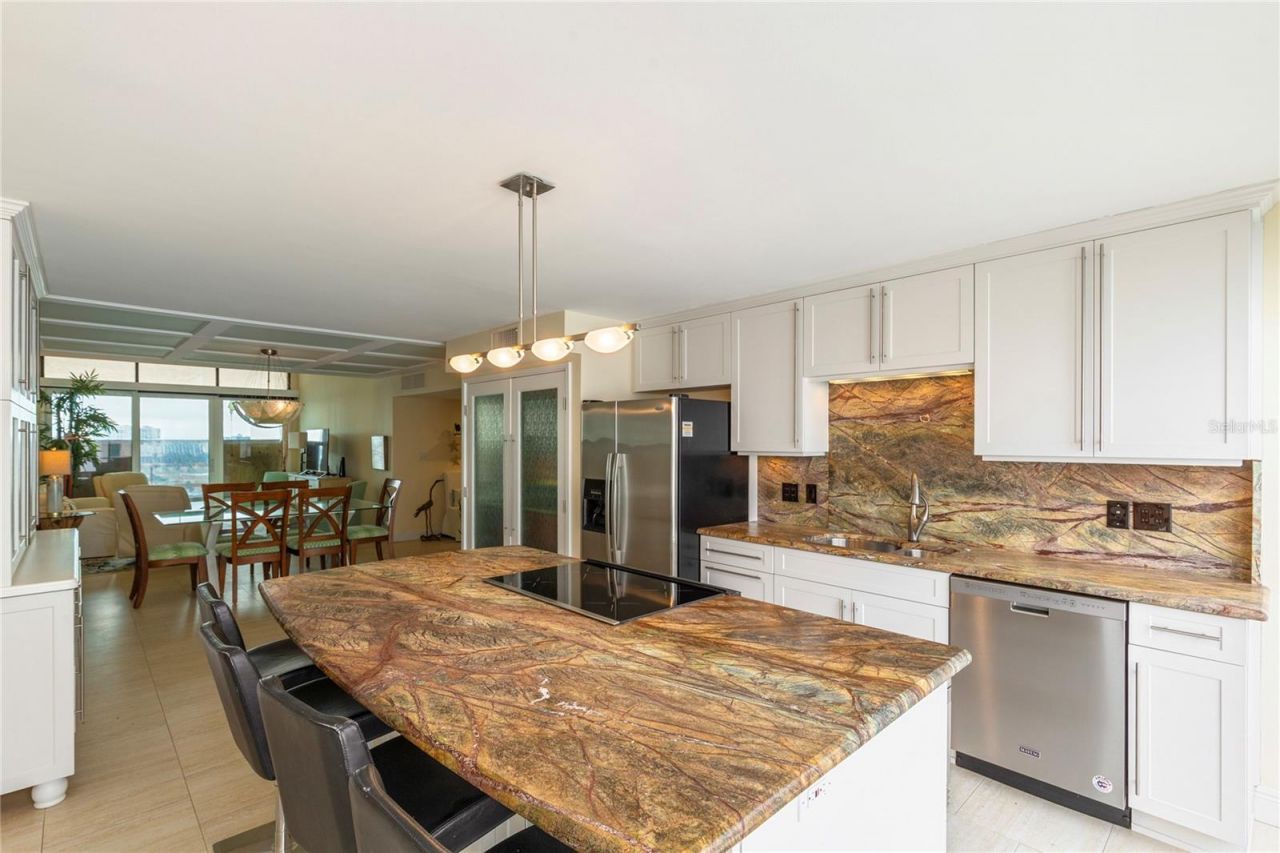 440 S Gulfview Boulevard, Unit 1705, Clearwater Beach, FL 33767 Photo