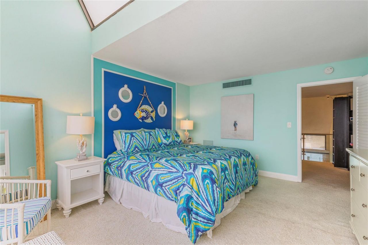 440 S Gulfview Boulevard, Unit 1705, Clearwater Beach, FL 33767 Photo