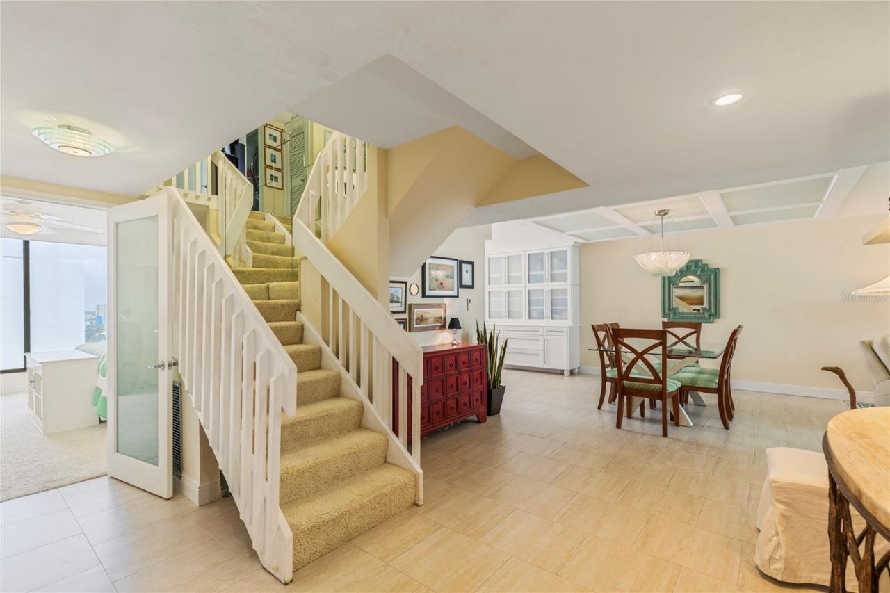 440 S Gulfview Boulevard, Unit 1705, Clearwater Beach, FL 33767 Photo