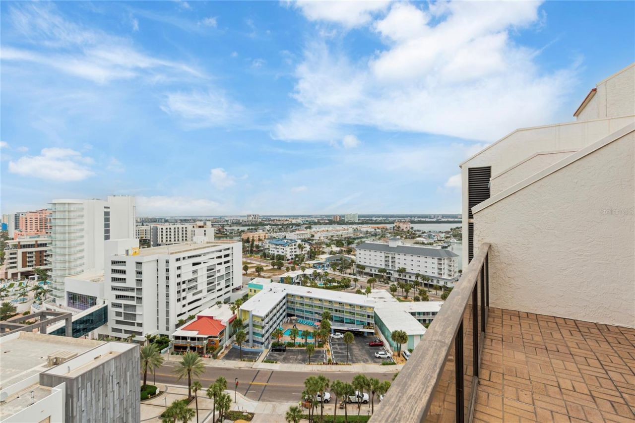440 S Gulfview Boulevard, Unit 1705, Clearwater Beach, FL 33767 Photo