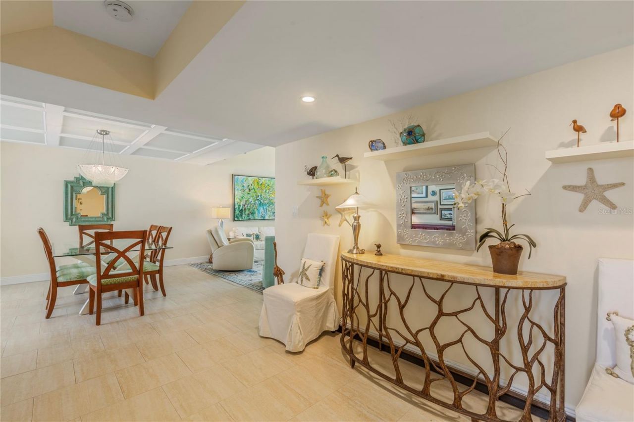 440 S Gulfview Boulevard, Unit 1705, Clearwater Beach, FL 33767 Photo
