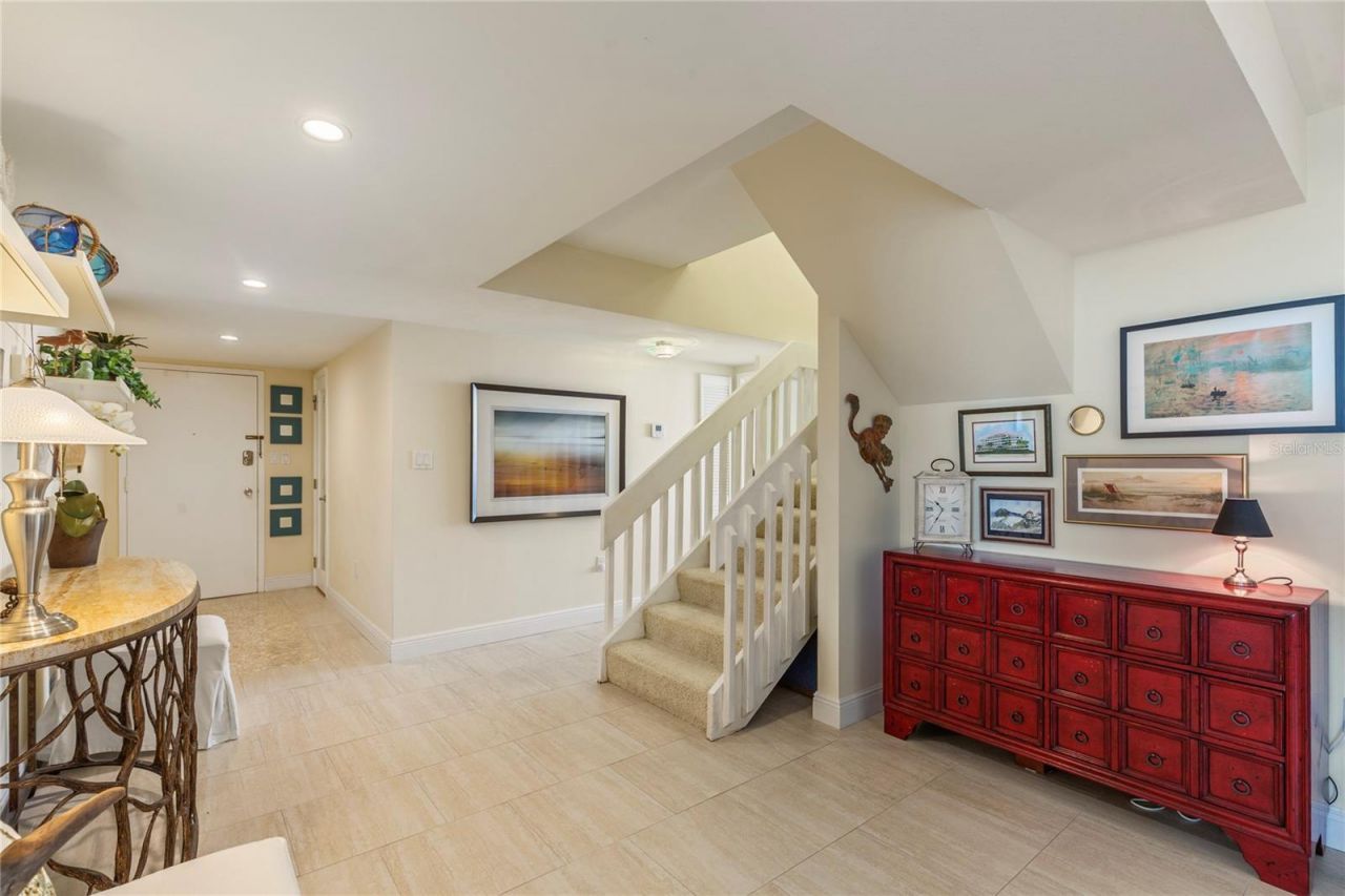 440 S Gulfview Boulevard, Unit 1705, Clearwater Beach, FL 33767 Photo