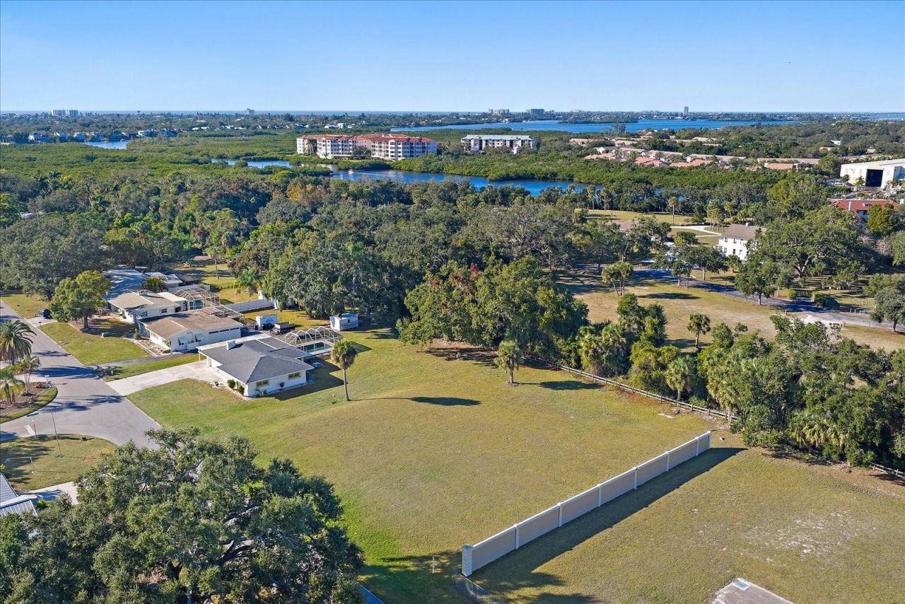 Southwood Street, Sarasota, FL 34231 Photo
