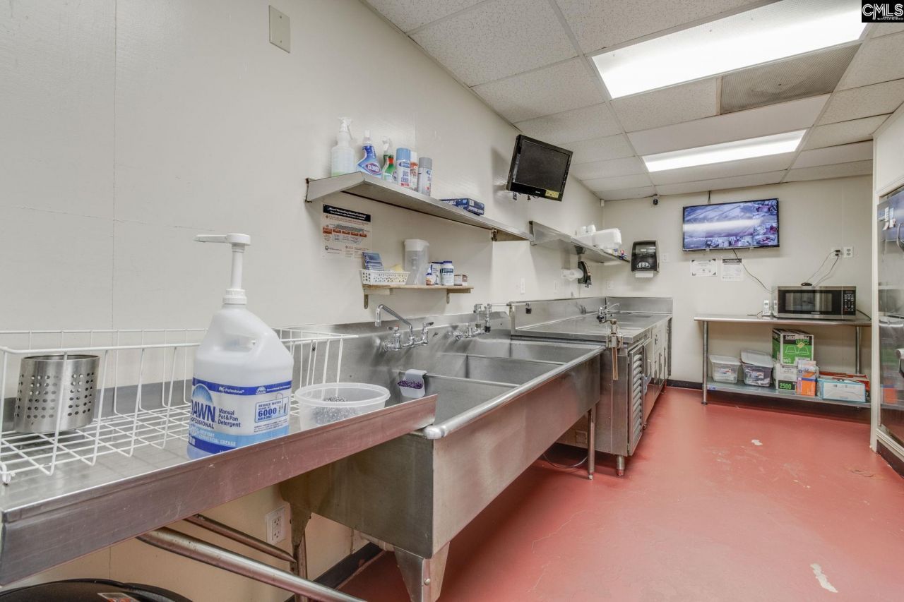 505 Wire Rd  Photo 19