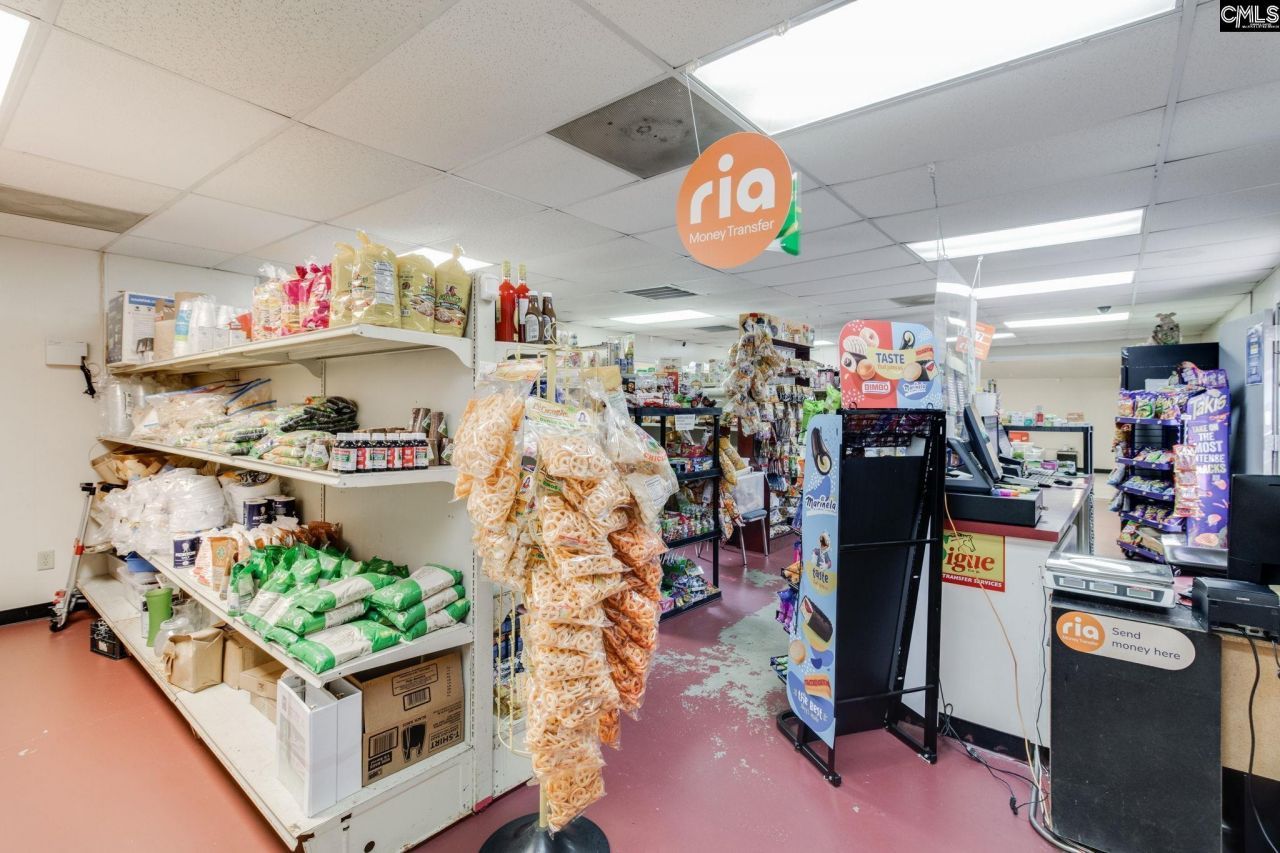 505 Wire Rd  Photo 4