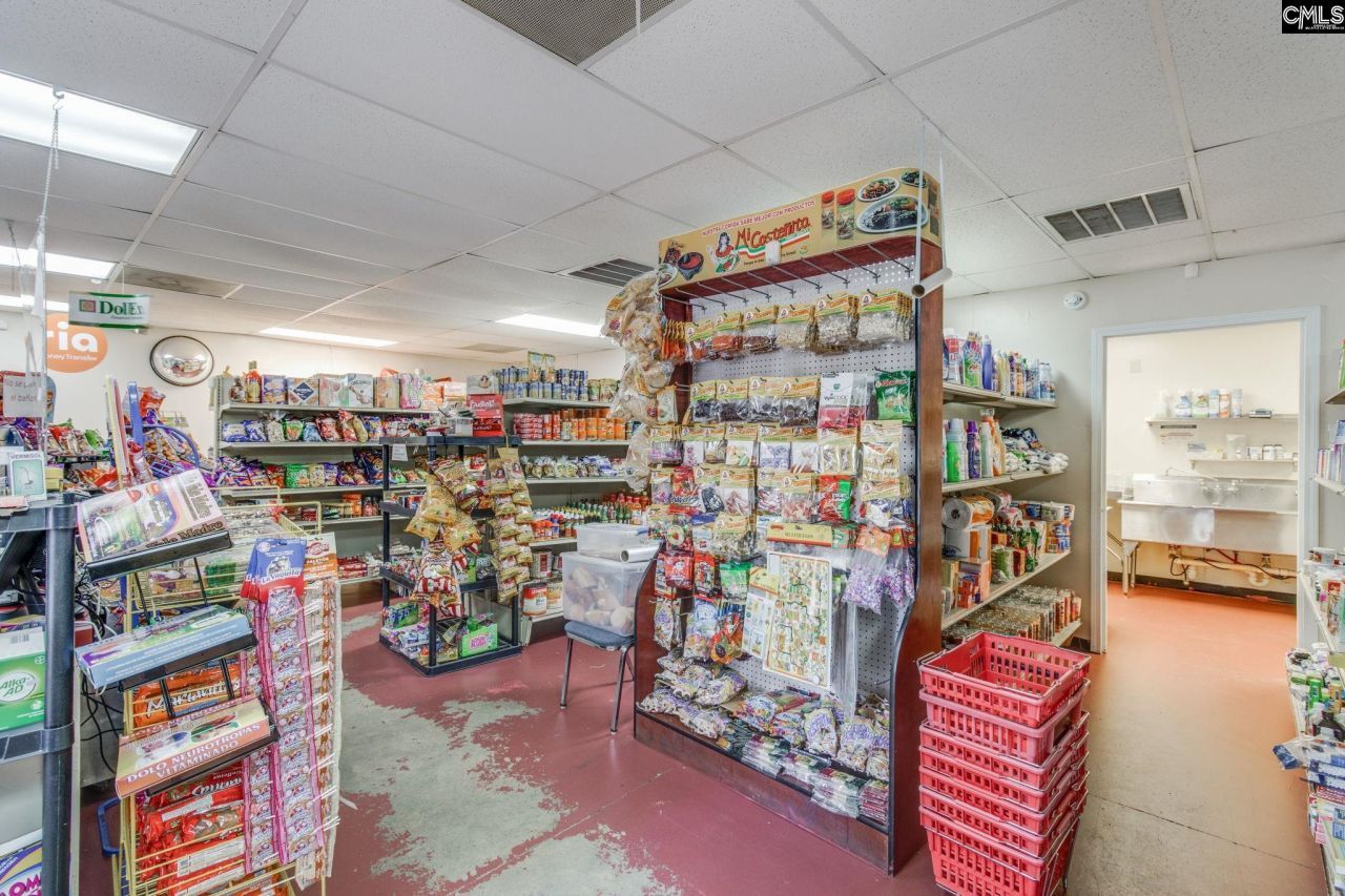 505 Wire Rd  Photo 5