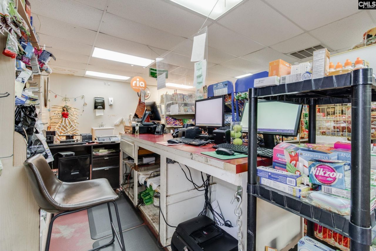 505 Wire Rd  Photo 7