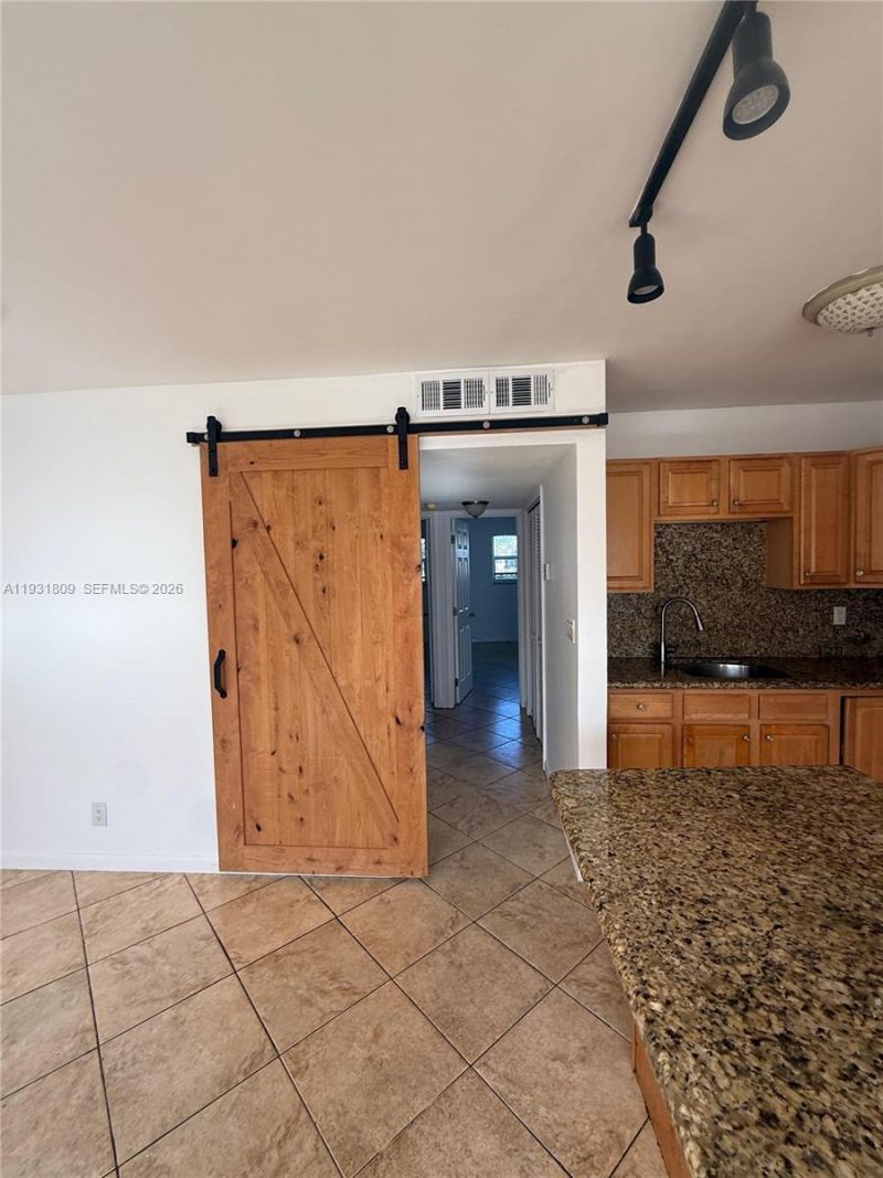 4051 NE 13th Ave, Unit 54-3, Oakland Park, FL 33334 Photo