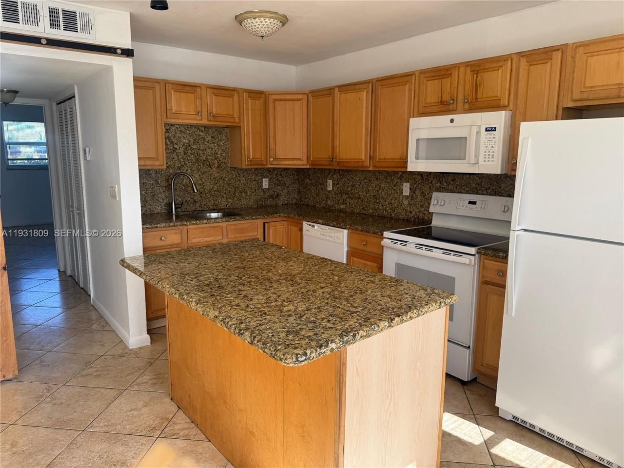4051 NE 13th Ave, Unit 54-3, Oakland Park, FL 33334 Photo