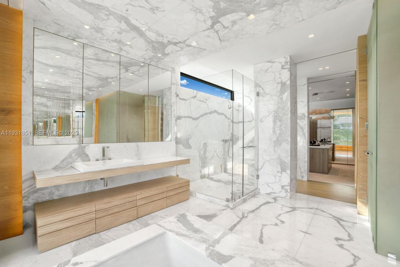 6411 Allison Rd, Miami Beach, FL 33141 Photo