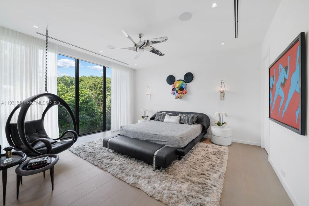 6411 Allison Rd, Miami Beach, FL 33141 Photo