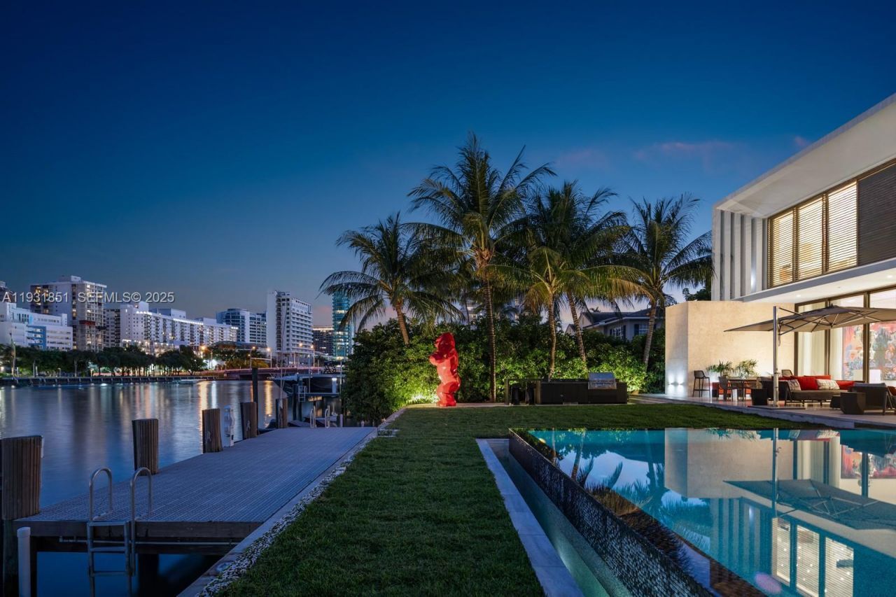 6411 Allison Rd, Miami Beach, FL 33141 Photo