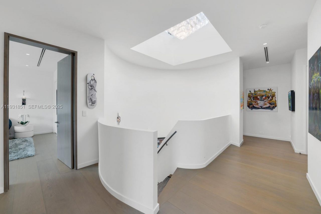 6411 Allison Rd, Miami Beach, FL 33141 Photo