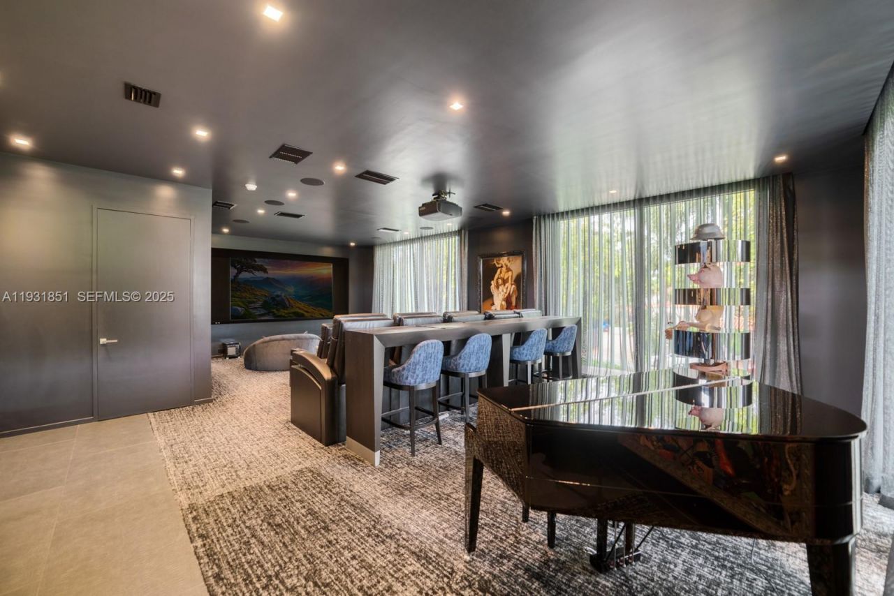 6411 Allison Rd, Miami Beach, FL 33141 Photo