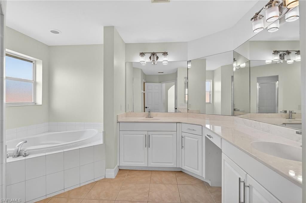 5012 Fairhaven Ln, Naples, FL 34109 Photo