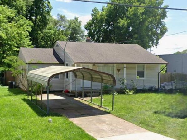 306 W Mcgee Street , Springfield, MO 65807