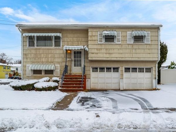 875 Rayhon Ter, Rahway, NJ 07065