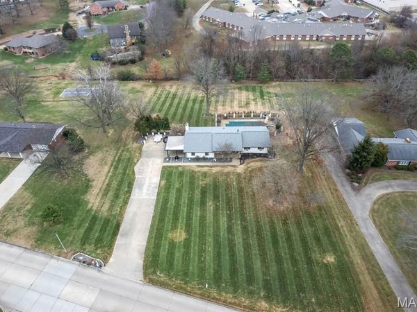 918 Donna Drive, Jackson, MO 63755