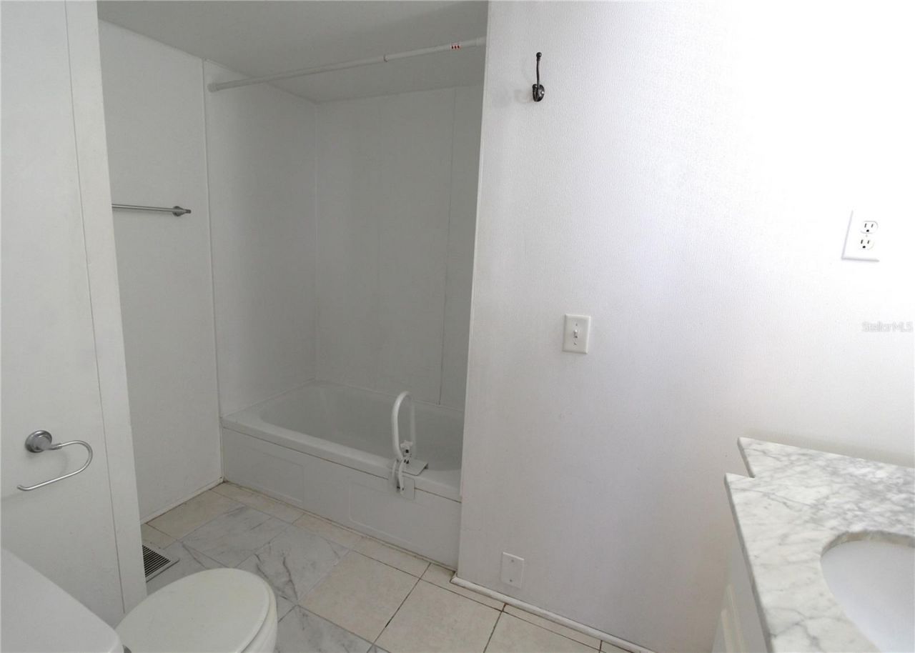 503 51st Avenue W, Unit 503, Bradenton, FL 34207 Photo