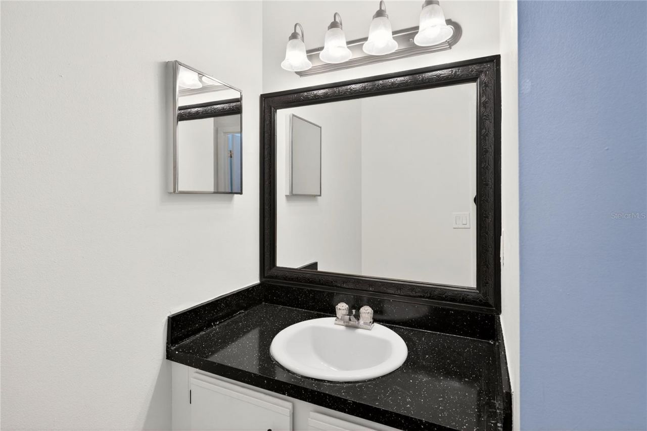 4223 S. Semoran Blvd, Unit 9, Orlando, FL 32822 Photo