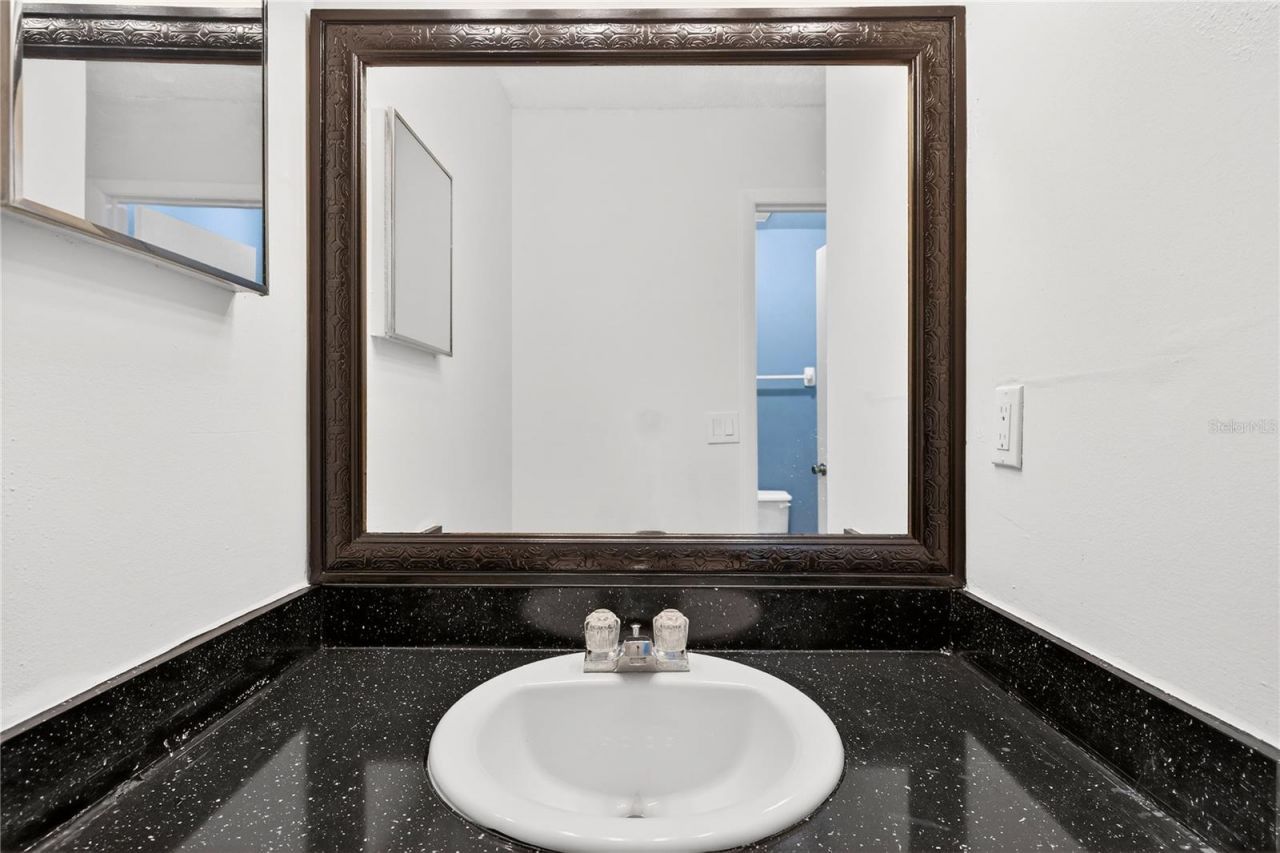 4223 S. Semoran Blvd, Unit 9, Orlando, FL 32822 Photo