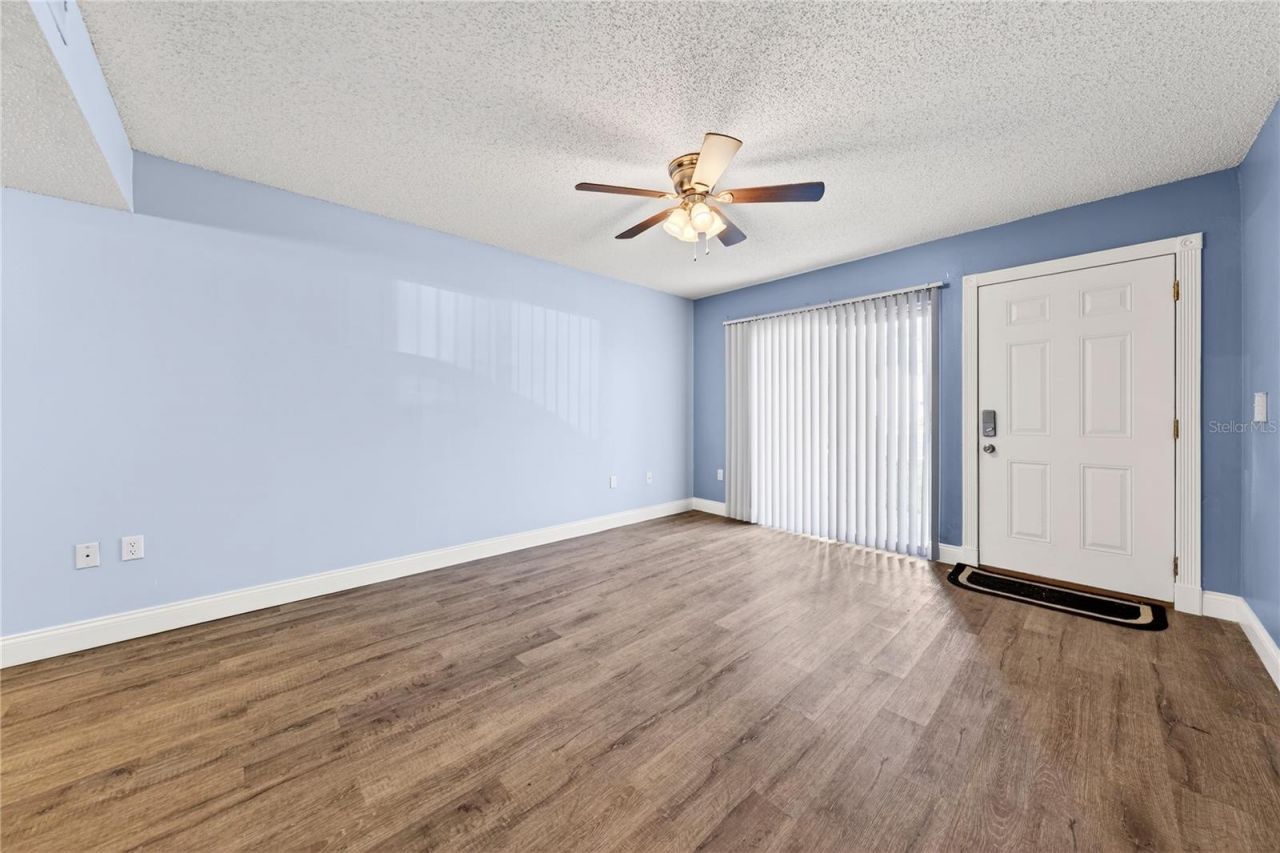 4223 S. Semoran Blvd, Unit 9, Orlando, FL 32822 Photo